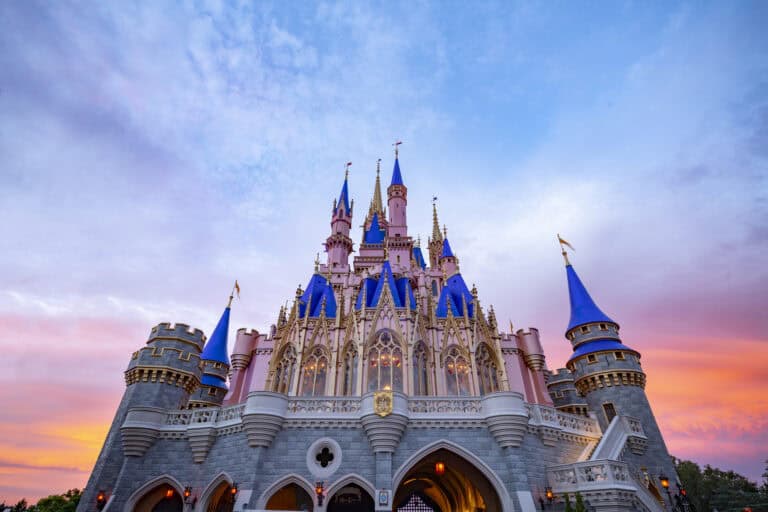 Sunrise picture of cinderella's castle at Magic Kingdom