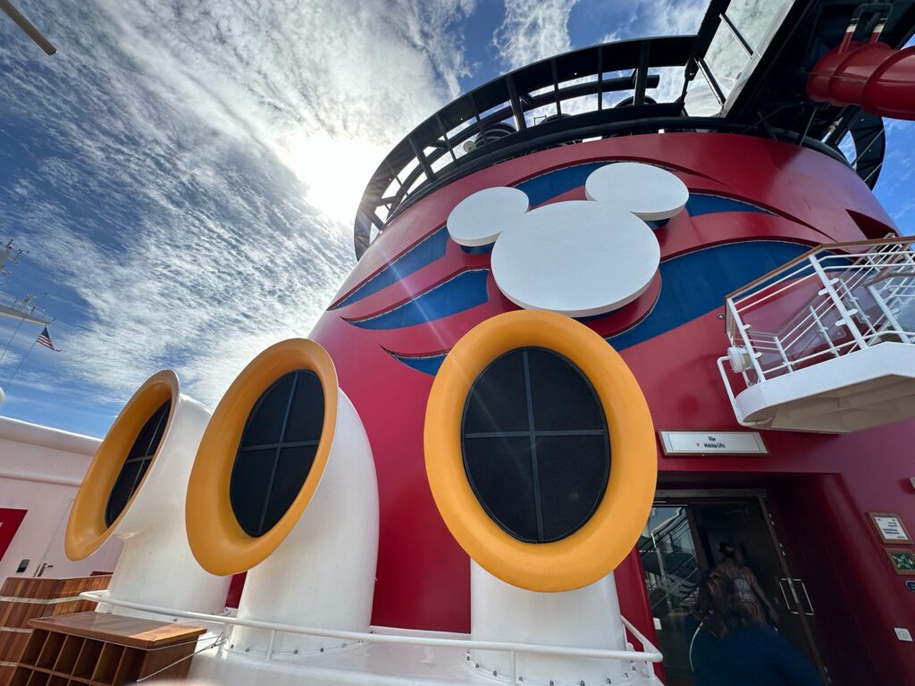 Disney Cruise ship exterior - Disney Magic