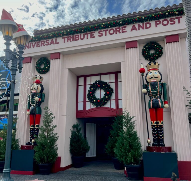 Universal Holiday Tribute store entrance